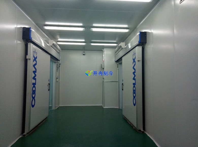 5000㎡農(nóng)產(chǎn)品基地物流冷庫建造總投資預算多少錢 冷庫門